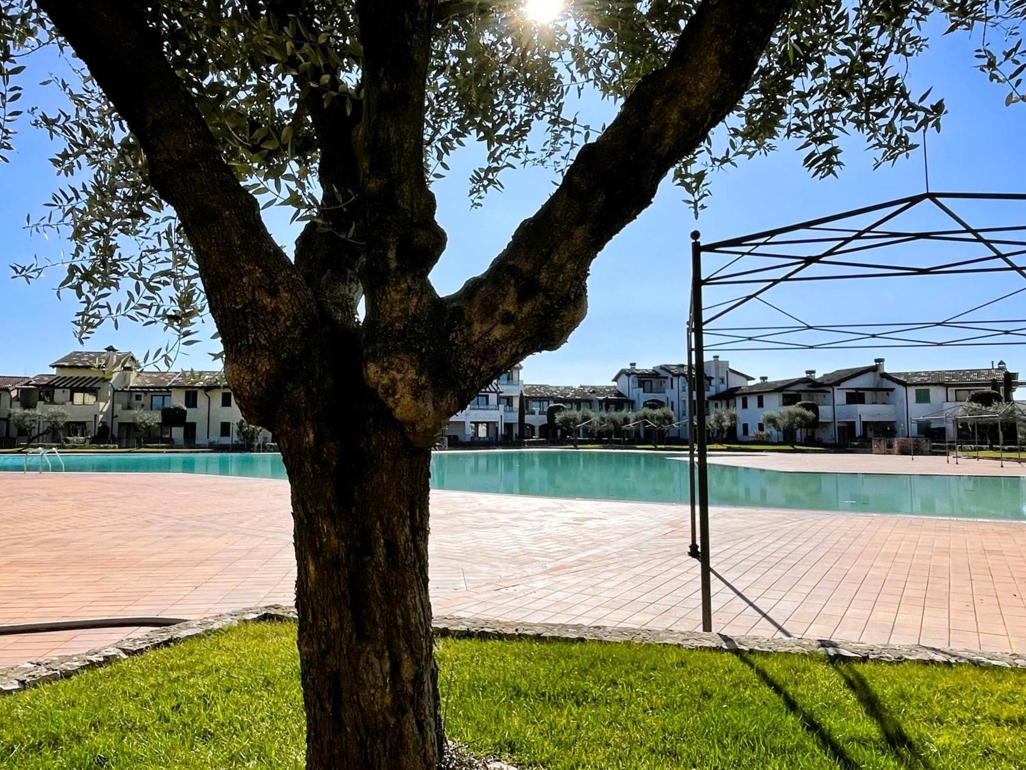Garda Resort Village 11 Peschiera del Garda Exterior photo